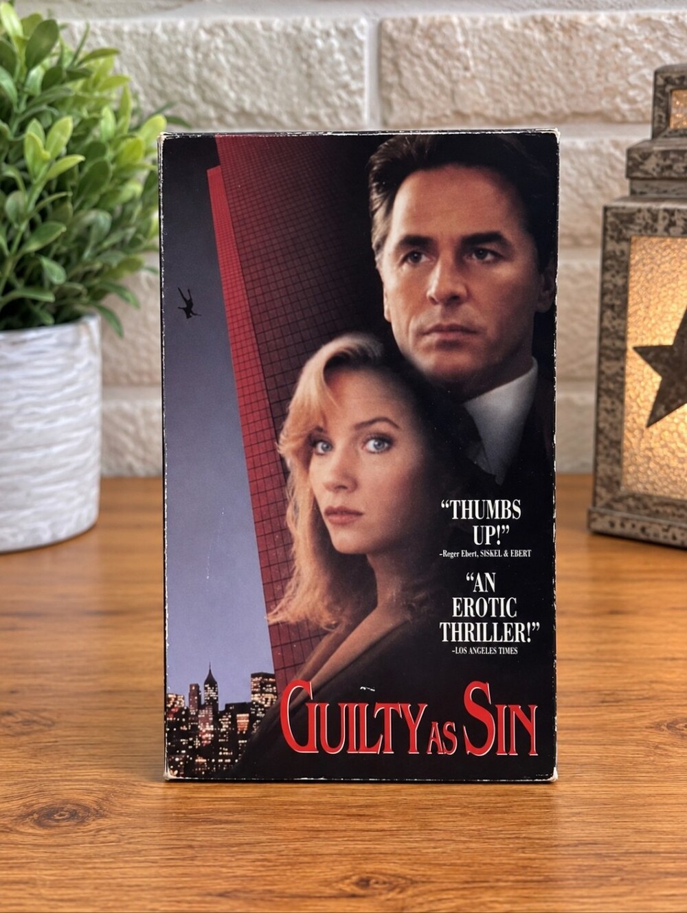 Guilty as sin Hollywood pictures VHS video tape - Picture 1 of 5